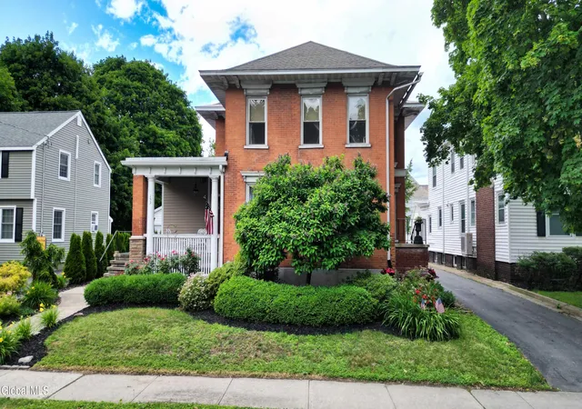 152-warren-st-glens-falls-ny-12801/hzid_97086a72