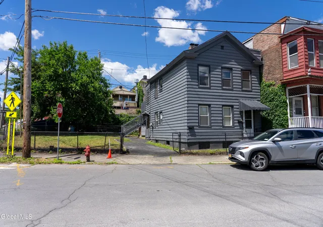 206-mohawk-st-cohoes-ny-12047/hzid_80f51832