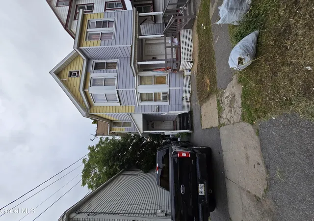4-hawk-st-schenectady-ny-12307/hzid_bfc0fc13