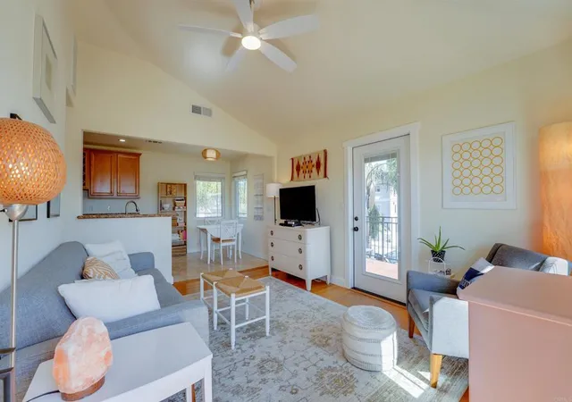 4470-39th-unit-b-san-diego-ca-92116/hzid_46346c64