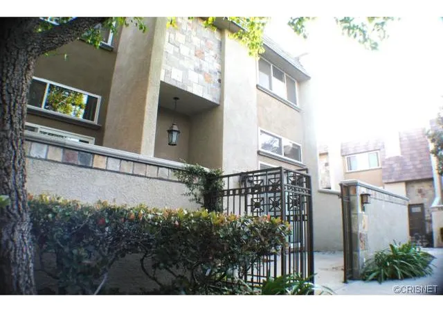 21901-lassen-st-140-chatsworth-ca-91311/hzid_ee0b1274