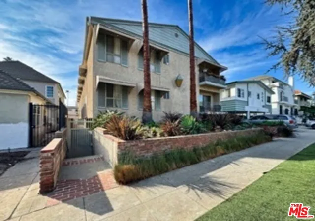 854-9th-street-santa-monica-ca-90403/hzid_d0ec827a