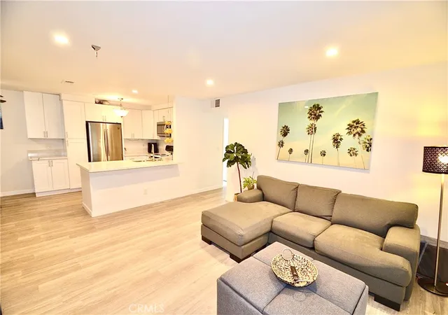 8712-chessington-dr-255d-inglewood-ca-90305/hzid_e1acf573