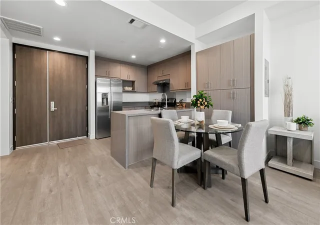168-s-monterey-st-411-alhambra-ca-91801/hzid_4ef9c940