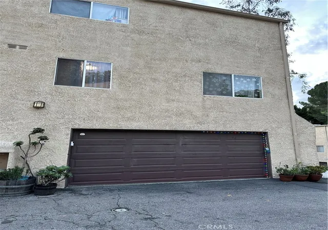 9542-via-venezia-burbank-ca-91504/hzid_09808a32