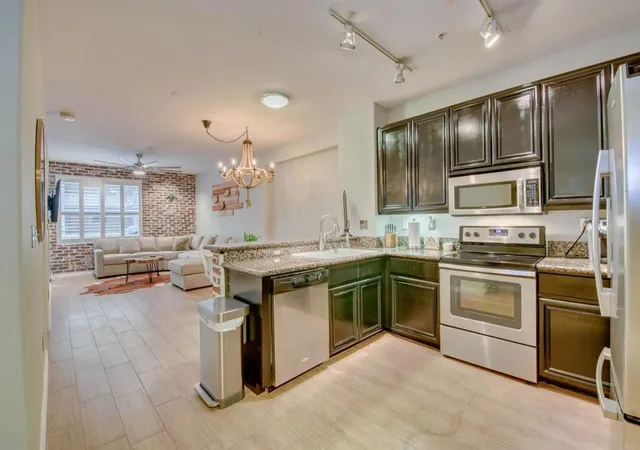 350-k-st-211-san-diego-ca-92101/hzid_8e2ee089