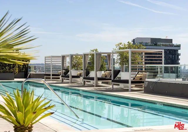 6250-hollywood-blvd-6k-los-angeles-ca-90028/hzid_cb1293d9