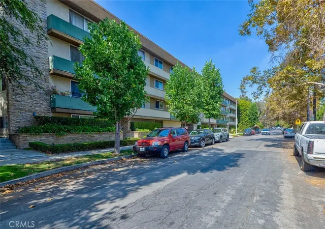 525-n-sycamore-ave-326-los-angeles-ca-90036/hzid_49399d35