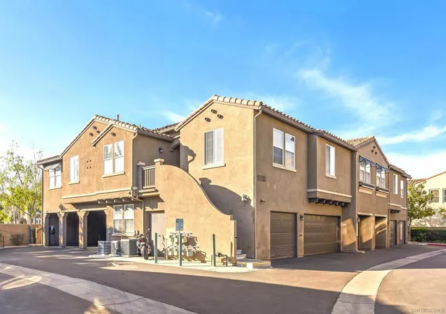 14520-camino-de-la-luna-5-san-diego-ca-92127/hzid_d42d9957