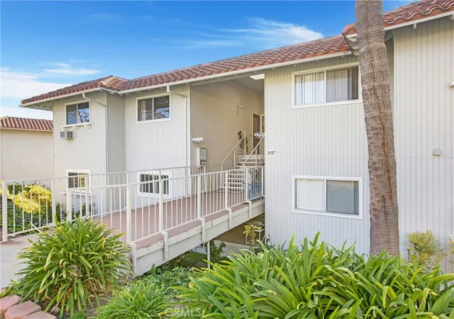 2137-ronda-granada-a-laguna-woods-ca-92637/hzid_60ec5b8c
