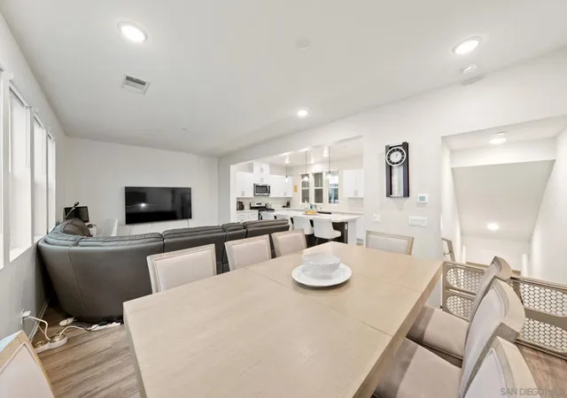 5360-calle-rockfish-32-san-diego-ca-92154/hzid_d2575a0a