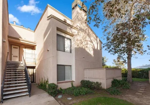 2422-n-main-st-f-salinas-ca-93906/hzid_839d9f54