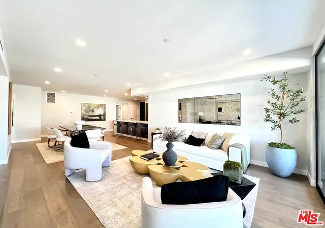 1017-n-croft-ave-302-los-angeles-ca-90069/hzid_376a8d38