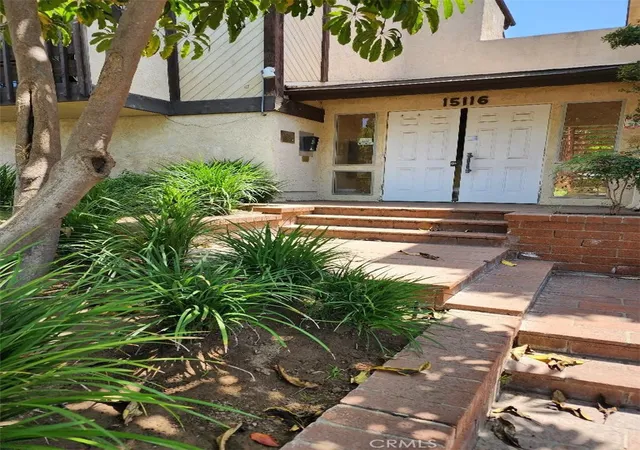 15116-s-raymond-ave-104-gardena-ca-90247/hzid_11e0e963