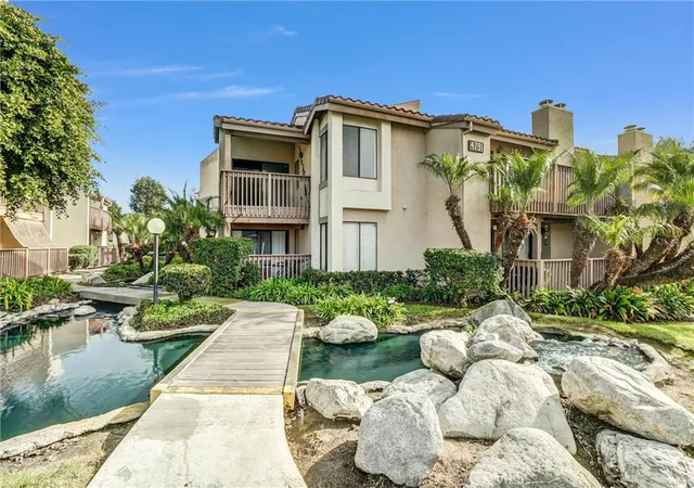 4791-lago-dr-200-huntington-beach-ca-92649/hzid_beb94e16