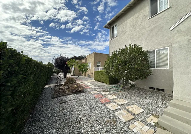 1111-alhambra-rd-alhambra-ca-91801/hzid_b1dfe1a5