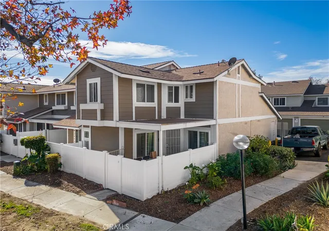 1650-12-s-campus-ontario-ca-91761/hzid_8e01ecf1