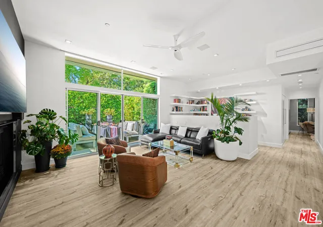 1250-n-harper-ave-401-west-hollywood-ca-90046/hzid_363b816b