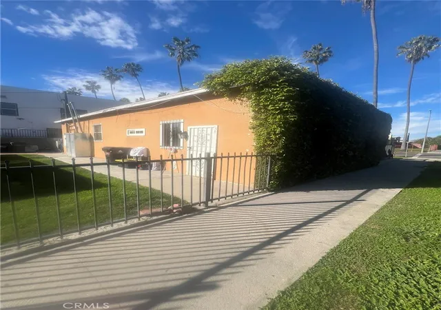 2000-west-54th-los-angeles-ca-90062/hzid_7af57cba
