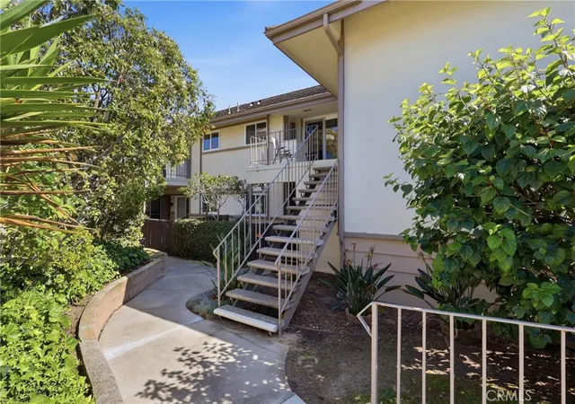 22843-nadine-cir-b-torrance-ca-90505/hzid_4ea06666