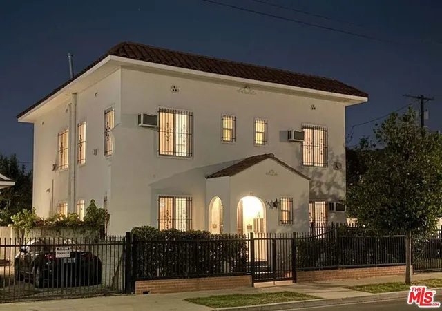 1046-s-kenmore-ave-los-angeles-ca-90006/hzid_e56d44f5