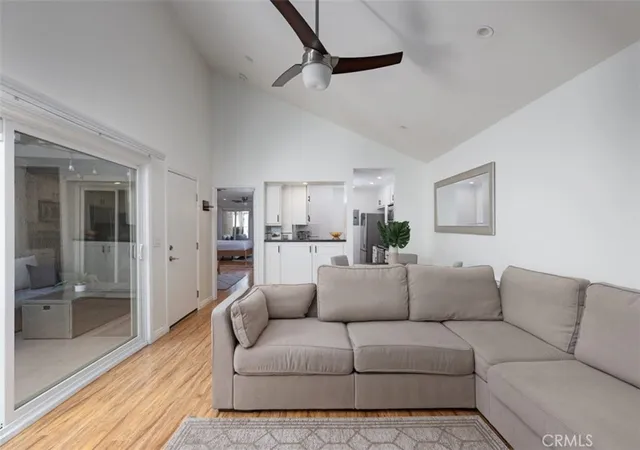 7890-e-spring-24b-long-beach-ca-90815/hzid_899b3f4b