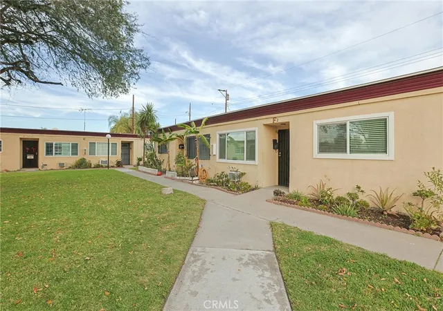 4109-w-5th-f2-santa-ana-ca-92703/hzid_0e397092