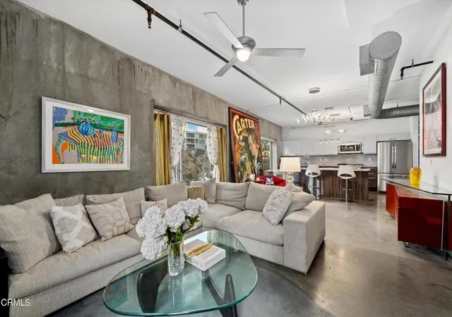 645-w-9th-street-200-los-angeles-ca-90015/hzid_a93dbdf1
