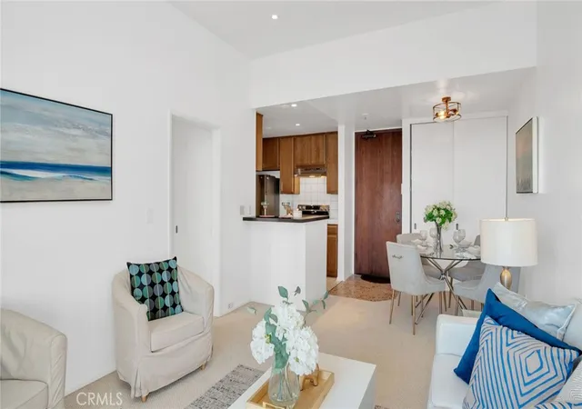 222-s-central-432-los-angeles-ca-90012/hzid_9f7aed43