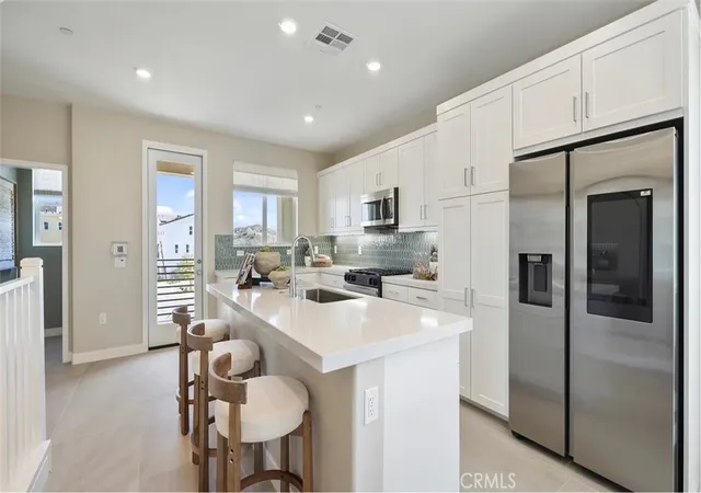 26843-serif-pl-stevenson-ranch-ca-91381/hzid_ab0b98b6