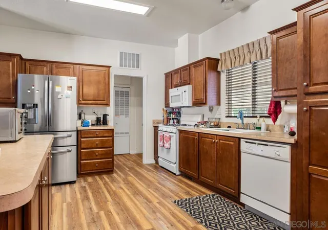 525-w-el-norte-pkwy-75-escondido-ca-92026/hzid_17712f46