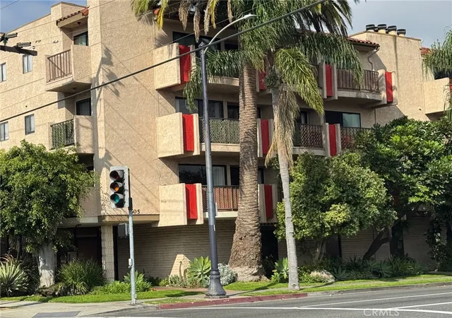 605-redondo-avenue-206-long-beach-ca-90814/hzid_1b880d78