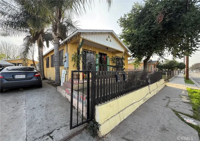 1832-e-108th-2-los-angeles-ca-90059/hzid_f5f4826e