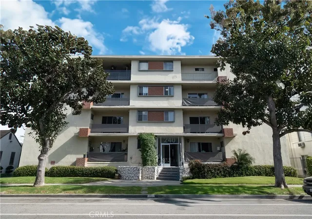 240-s-doheny-dr-beverly-hills-ca-90211/hzid_7ec09a47