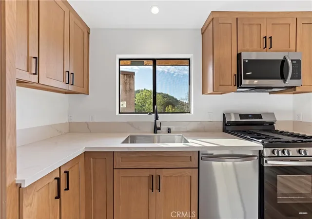 5036-echo-st-408-los-angeles-ca-90042/hzid_bcc071bd