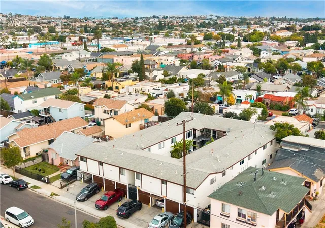 1050-gaviota-long-beach-ca-90813/hzid_0ee64305