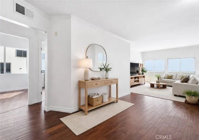 11822-goshen-ave-303-los-angeles-ca-90049/hzid_c0d59f24