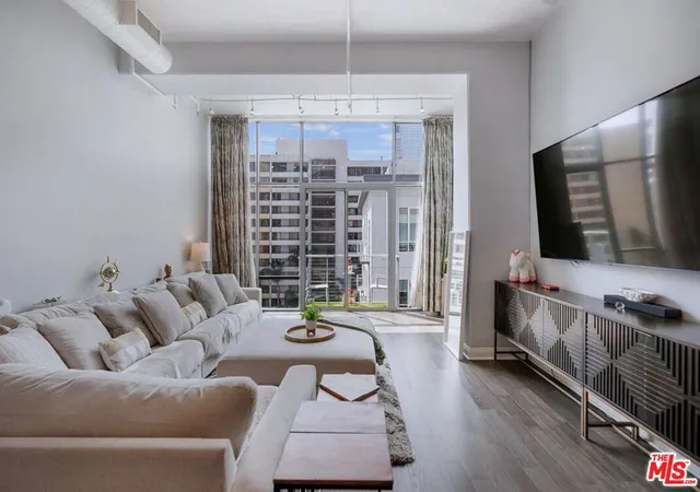 645-w-9th-st-740-los-angeles-ca-90015/hzid_940268bc