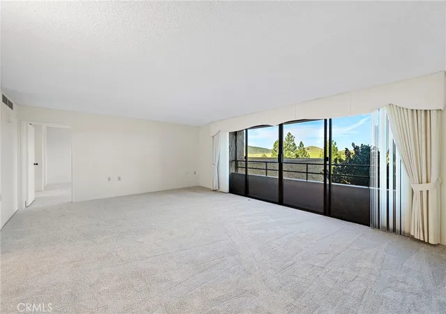 24055-paseo-del-lago-311-laguna-woods-ca-92637/hzid_5c22e976