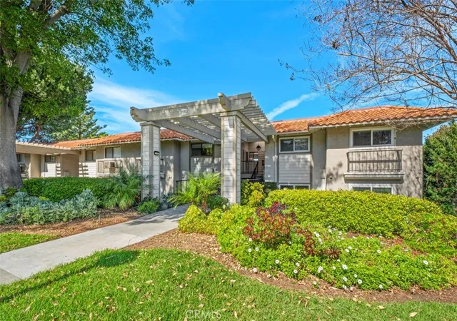 3110-via-serena-south-p-laguna-woods-ca-92637/hzid_46edb761