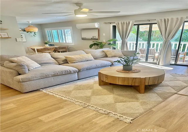 1045-e-3rd-4-long-beach-ca-90802/hzid_536d05bf