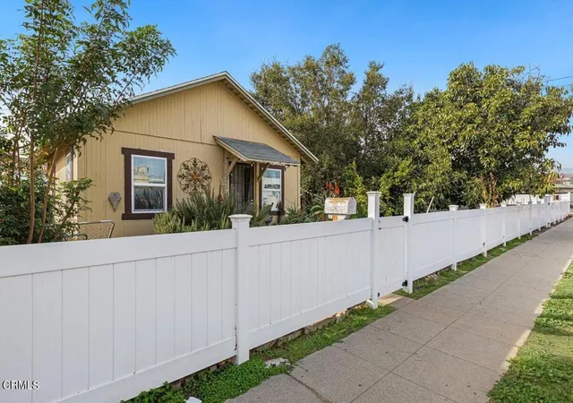 120-s-ojai-st-santa-paula-ca-93060/hzid_e18c38db