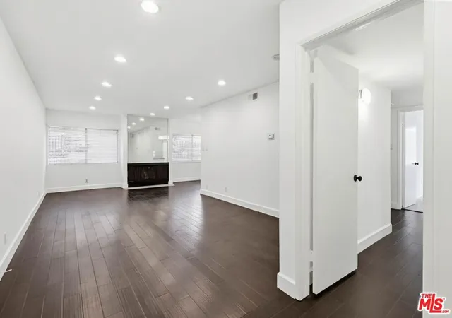 11656-montana-ave-114-los-angeles-ca-90049/hzid_c03b844f
