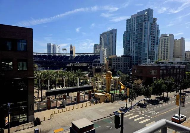 427-9th-avenue-403-san-diego-ca-92101/hzid_121ff15a