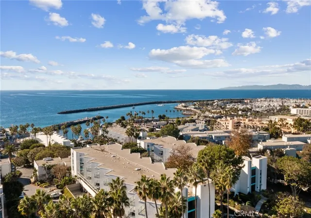 510-the-village-203-redondo-beach-ca-90277/hzid_c2700872