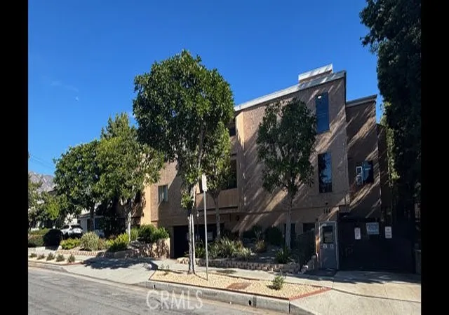 144-n-michigan-pasadena-ca-91106/hzid_565a1790