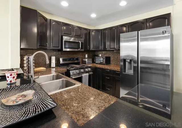 4049-carmel-view-rd-75-san-diego-ca-92130/hzid_37a6e9a6
