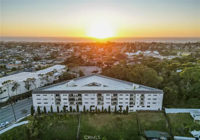 1108-camino-real-406-redondo-beach-ca-90277/hzid_fa34f9db