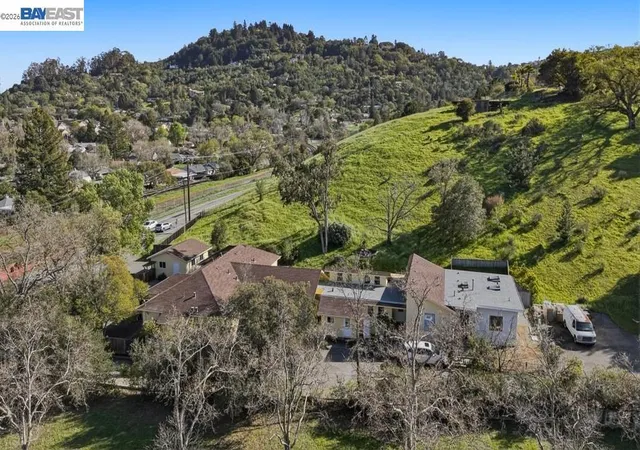 179-los-ranchitos-rd-san-rafael-ca-94903/hzid_311d3ff9
