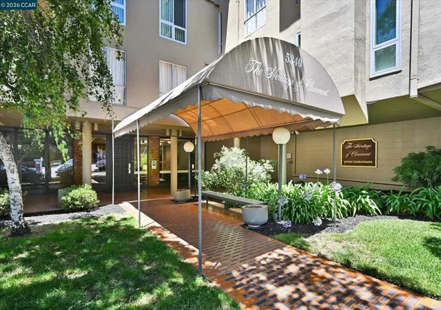 5340-broadway-ter-203-oakland-ca-94618/hzid_2bbbc1fb